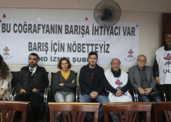 İHD nöbetinde mülteciler için barış istendi