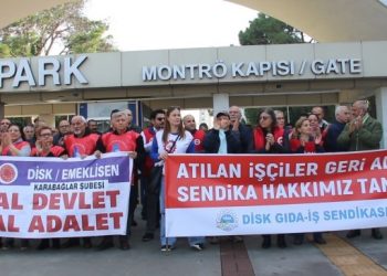 Marlboro işçilerine yürüyüşlü destek