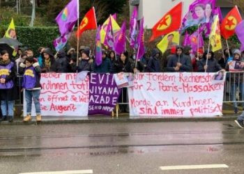 Paris katliamı Avrupa’da yürüyüşle protesto edildi