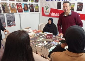 Kitap fuarında Adalet Nöbeti