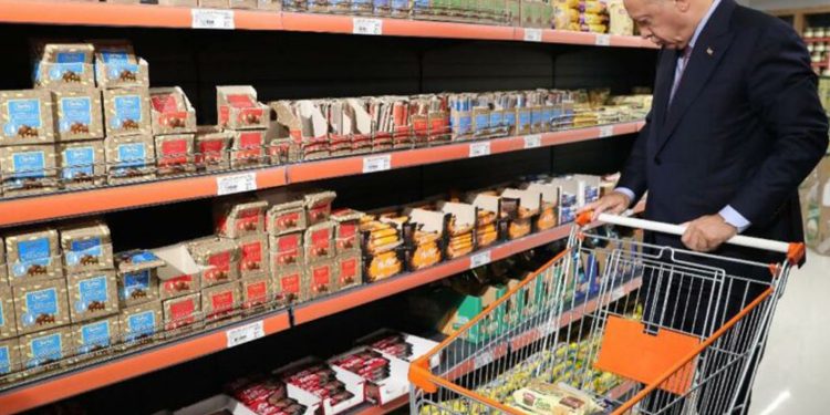 865 liralık alışverişte, Tarım Kredi marketleriyle ‘zincir marketler’ arasındaki fiyat farkı 20 kuruş!