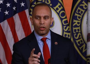 ABD Temsilciler Meclisi'ndeki Demokratların yeni lideri Jeffries oldu