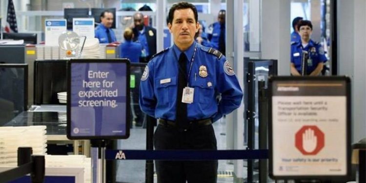 ABD havaalanlarında yolculardan rekor sayıda silah ele geçirildi