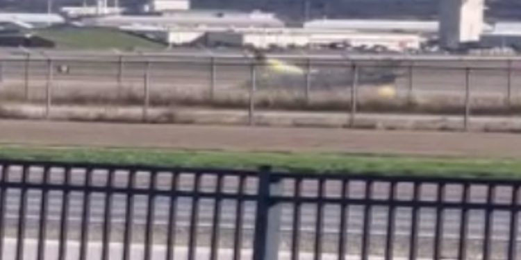 ABD’de F-35 savaş uçağı iniş sırasında düştü!