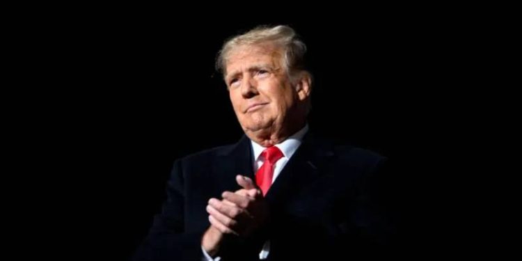 ABD'de 6 Ocak 2021'deki Kongre baskınını soruşturan Temsilciler Meclisi Özel Komitesi, eski ABD Başkanı Donald Trump'ın "kalkışmaya teşvik etme" ve "ABD'nin düzenini bozmak için komplo" ile suçlanması gerektiği yönündeki tavsiyesini Adalet Bakanlığı'na iletti.
