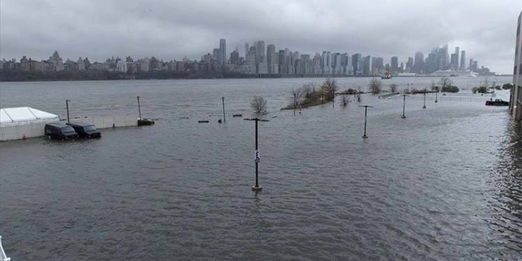 ABD'de kar fırtınası nedeniyle taşkın meydana geldi