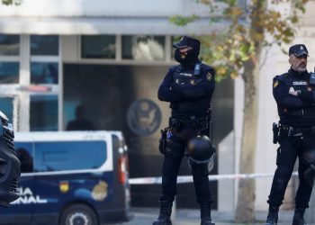 ABD'nin Madrid Büyükelçiliğine de bombalı mektup gönderildi