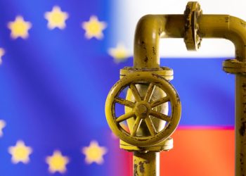 AB'nin Rusya'ya yönelik petrol yaptırımları yürürlüğe girdi