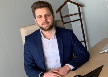 AKP Gençlik Kolları Üyesi, THY’de uzman oldu: O da Kartal İmam Hatip mezunu