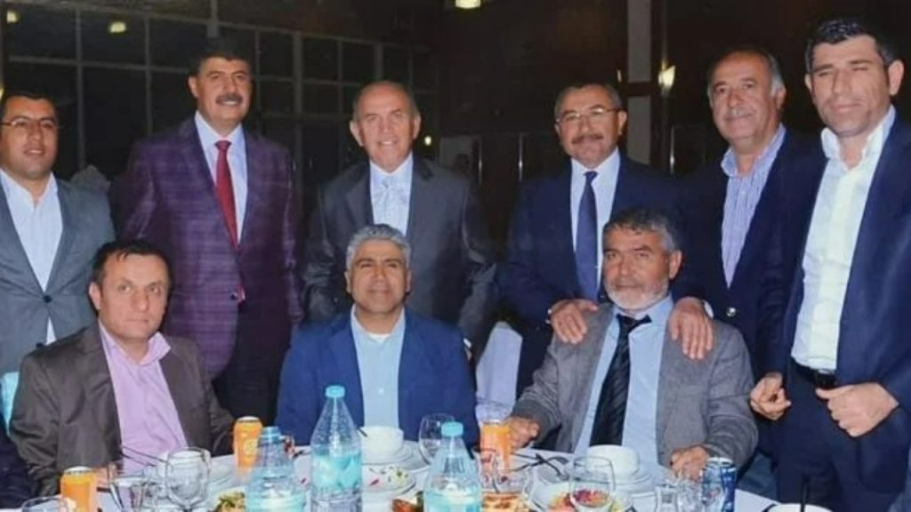 AKP'li isimlerle fotoğrafları ortaya çıkmıştı: Hakim talep etti, jet hızıyla engelleme kararı çıktı