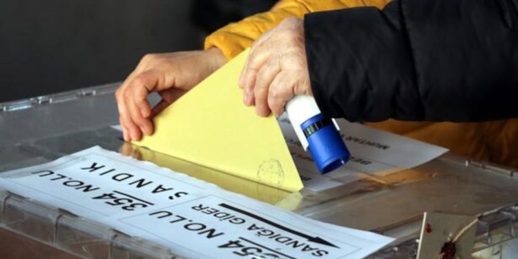 AKP'ye yakın kaynak Arap medyasına anlattı: Nisan sonu-mayıs başı için erken seçim hazırlığı yapılıyor