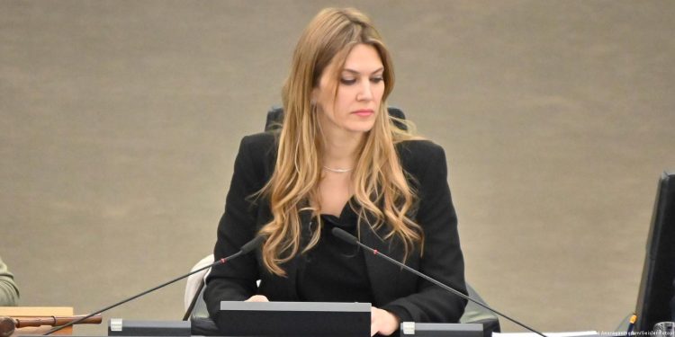 AP Başkan Yardımcısı yolsuzluk suçlamasıyla gözaltında