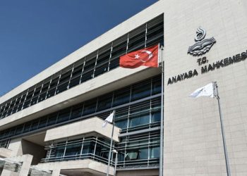 AYM'den gizli alınan ses kaydı kararı: Hak ihlali