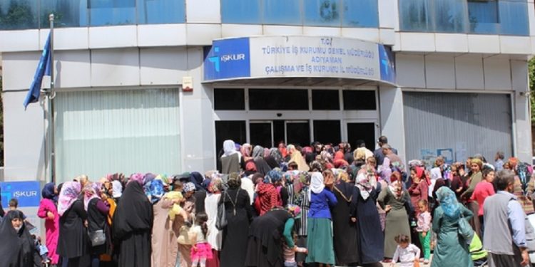 Acı tablo! 230 kişilik temizlik görevlisi kadrosuna 72 bin kişi başvurdu