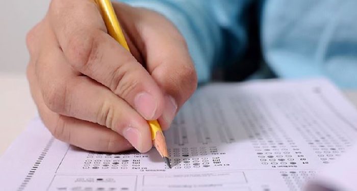 Açık lisede toplu kopya iddiası