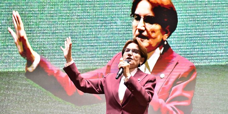Akşener: Elbette başbakan Meral olacak