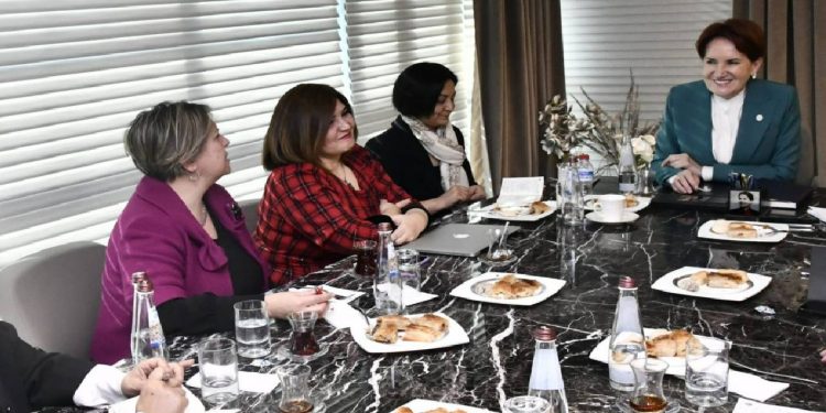 Akşener: Masadan kalksam, bazıları kurban keser