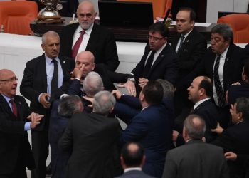 Akşener: ‘Hiçbir ahlaksız yumruk bizi hakikatin yolundan ayıramayacak’
