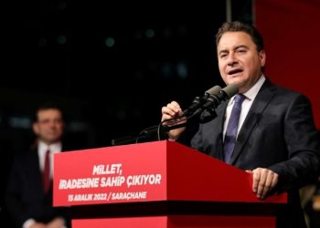 Ali Babacan: İmamoğlu'na, Kaftancıoğlu'na, Demirtaş'a yapılan hukuksuzluğu reddediyorum