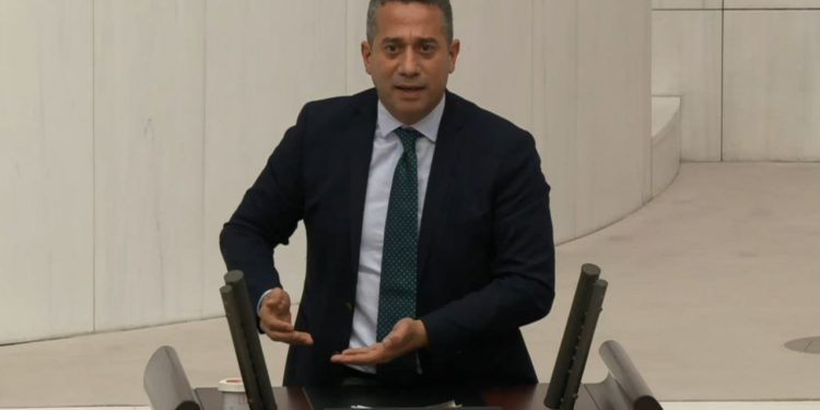 Ali Mahir Başarır: 'Topluca intihar eden dört kardeşin cumhurbaşkanı olamadın'