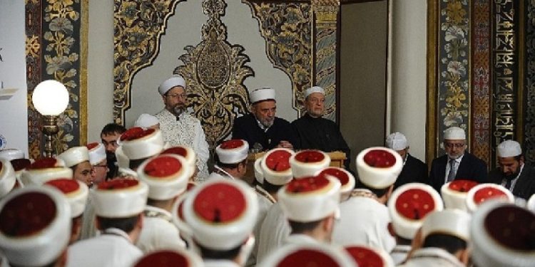 Almanya, Türkiye’den imam alımını sonlandırıyor