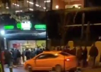 Ankara'nın göbeğinde sabah 5 karanlığında ucuz et kuyruğu