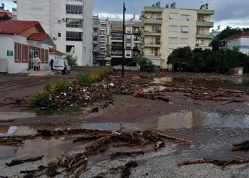 Antalya'nın üç ilçesinde okullar tatil edildi
