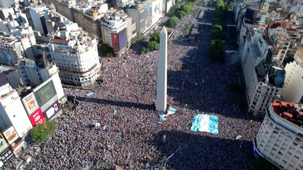 Arjantin Dünya Kupası’nı kazandı, Buenos Aires’te yer yerinden oynadı