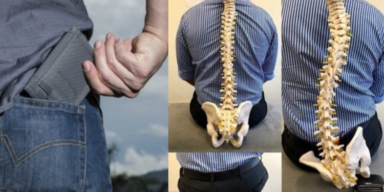 Arka cepte taşınan cüzdan omurga eğriliği yapıyor