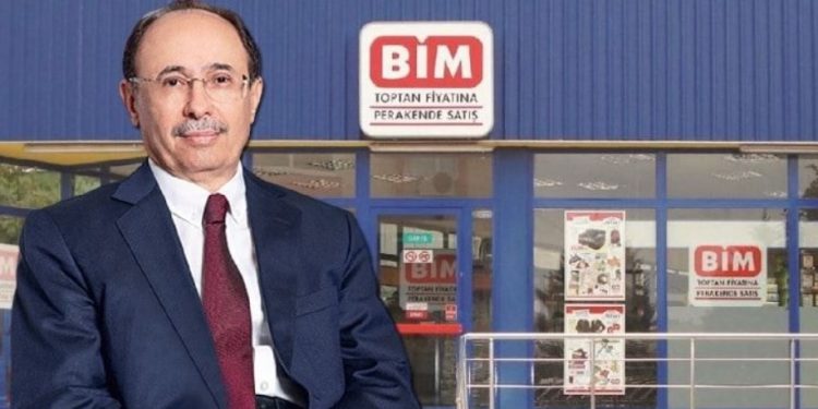 BİM İcra Kurulu Üyesi Aykaç yandaş medya ve iktidarı topa tuttu: ‘Bre ahlaksızlar, bre densizler, gazeteci müsveddeleri…’