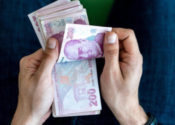 Bakan Bilgin, memur ve emekliye yüzde 50 zamma kapıyı kapattı