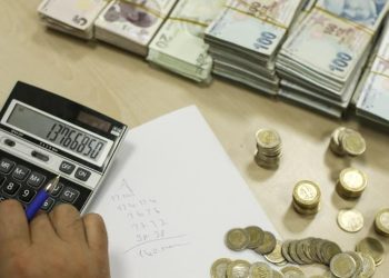 Bakan Nebati duyurdu: Ücret gelirlerinde uygulanacak gelir vergisi tarifesi belirlendi