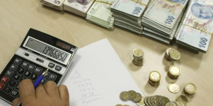 Bakan Nebati duyurdu: Ücret gelirlerinde uygulanacak gelir vergisi tarifesi belirlendi