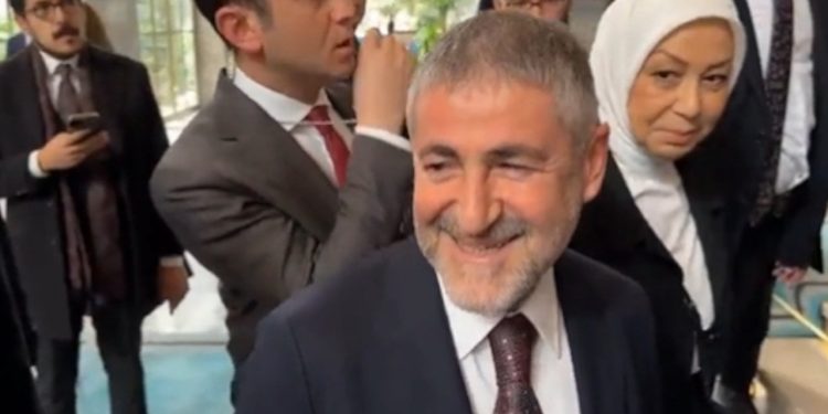 Bakan Nebati'nin EYT yanıtı tepki çekti