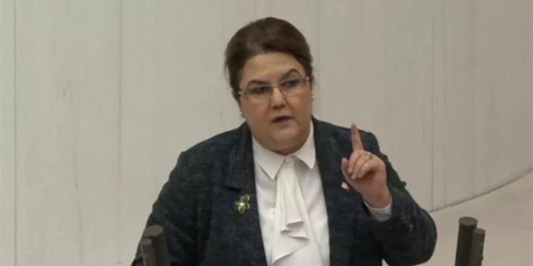 Bakan Yanık, 'Mağdur bize başvurmuştu' dedi, muhalefet sırtını döndü