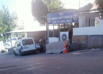 Bekçinin otomobilinde yüklü miktarda uyuşturucu ele geçirildi; zulanın yeri Emniyet Müdürlüğü!