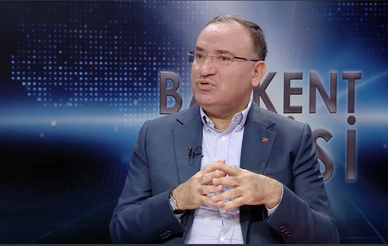 Bekir Bozdağ, Adli Tıp’ı suçladı: Kanser hastasına ‘cezaevinde kalabilir’ raporu veriyorlar, benim içim sızlıyor