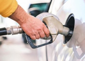 Benzin ve motorine indirim geldi