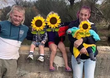 Beş yaşındaki çocuk ailesinin öldüğü kazada kardeşinin hayatını kurtardı