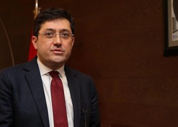 Beşiktaş eski Belediye Başkanı Hazinedar, gözaltına alındı