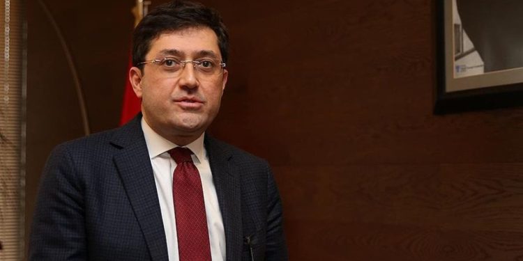 Beşiktaş eski Belediye Başkanı Hazinedar, gözaltına alındı