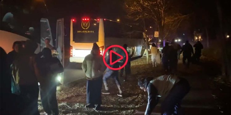 Beyaz Saray: Teksas'ın Cumhuriyetçi Valisi insan hayatına kastediyor