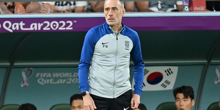 Brezilya yenilgisi sonrası Güney Kore'nin teknik direktörü görevini bıraktı