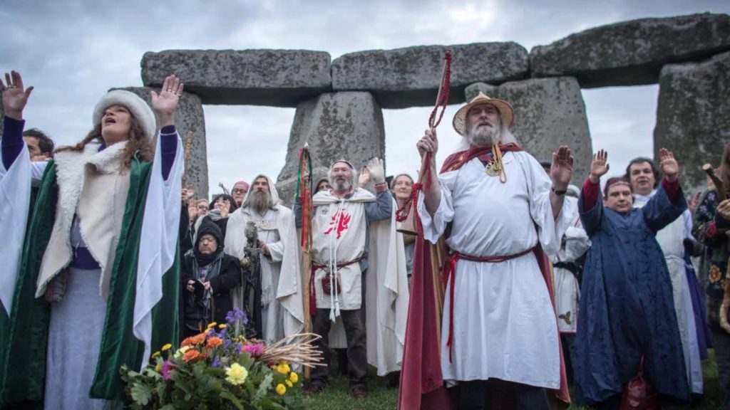 Britanya'da kendini "pagan" olarak tanımlayanların sayısı 74 bine ulaştı; Türkiye'de de "Tengricilikle" ilgileniliyor