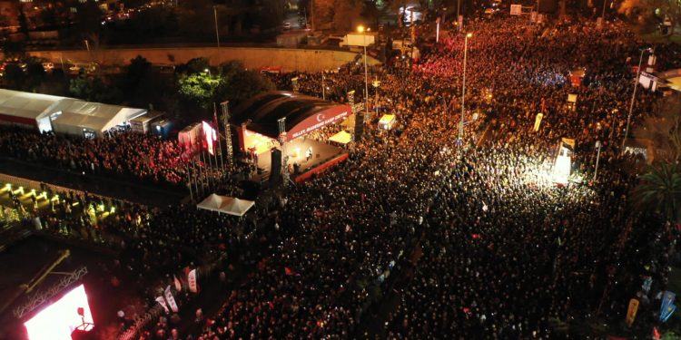 “Bu siyasi karar istediği gibi bir sonuç vermezse Erdoğan komik duruma düşebilir”