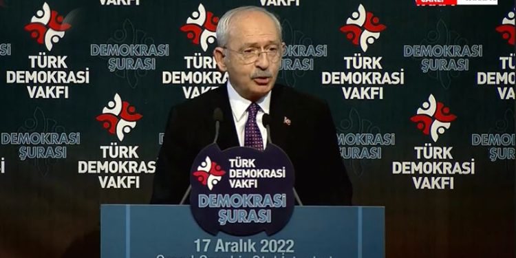 CHP lideri: Kirli sermayenin devlete 418 milyar dolar borcu var, deftere yazdık; tahsil edeceğiz