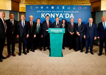 CHP'li 11 büyükşehir belediye başkanından Konya deklarasyonu: Kılıçdaroğlu'na sonuna kadar güveniyoruz