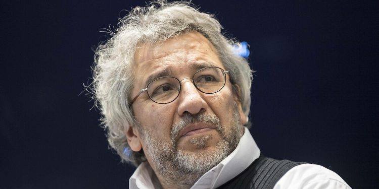 Can Dündar’dan ‘gri liste’ açıklaması: Benim için şeref madalyasıdır