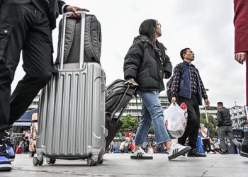 Çin, Covid-19 nedeniyle uluslararası uçuşlara getirdiği kısıtlamaları kaldırıyor