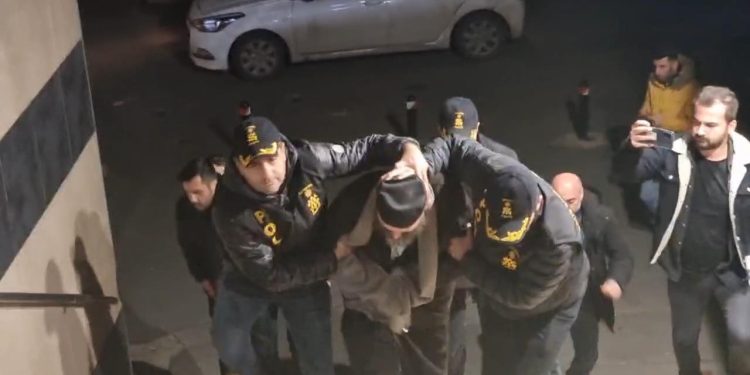 Cinsel istismar davasında Kadir İstekli yakalandı, Yusuf Ziya Gümüşel aranıyor